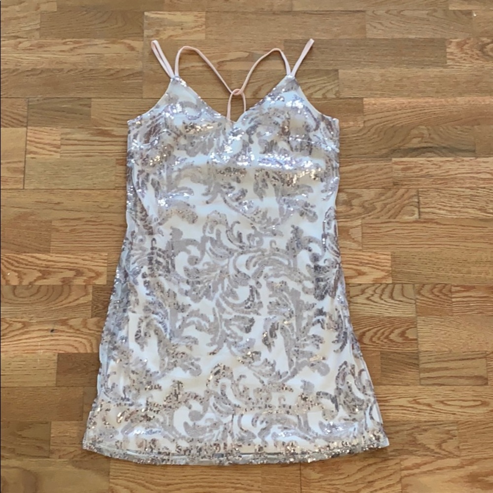 Cute pink Sequin dress